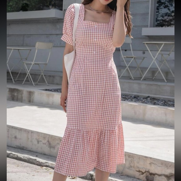Dresses & Skirts - Gingham print puff sleeves dress